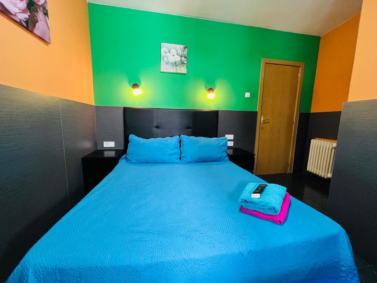 Hostal Numancia Madrid Dış mekan fotoğraf