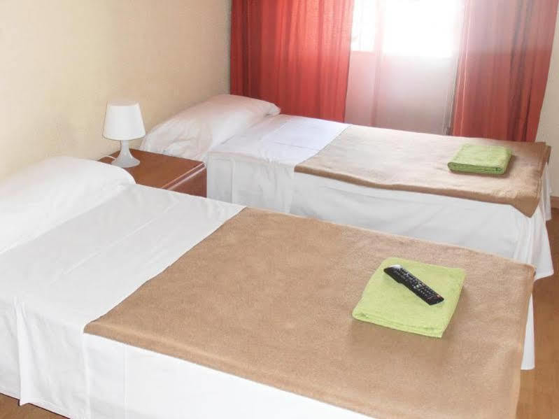 Hostal Numancia Madrid Dış mekan fotoğraf