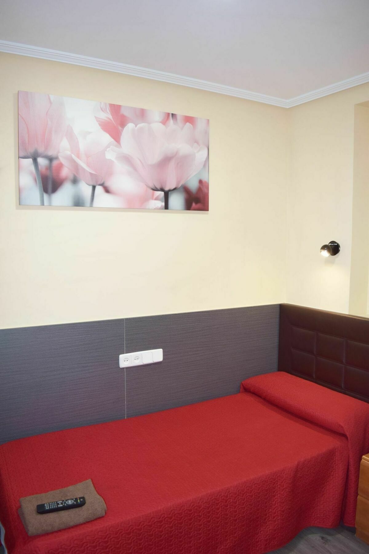 Hostal Numancia Madrid Dış mekan fotoğraf